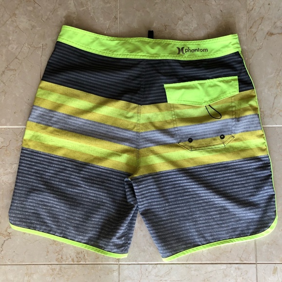 Men’s Phantom Warp Boardshort - Picture 2 of 2